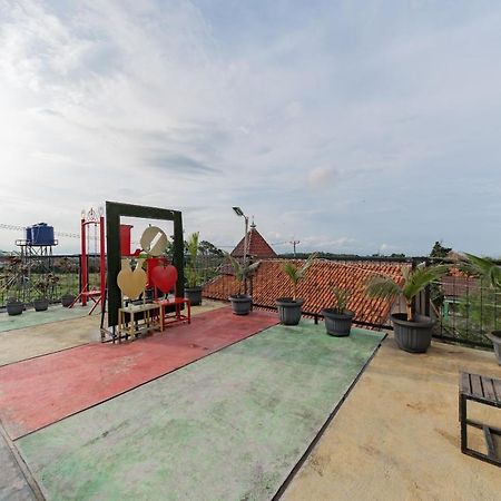 Reddoorz Resort Syariah @ Jaya Tirta Abadi Purwakarta Eksteriør bilde
